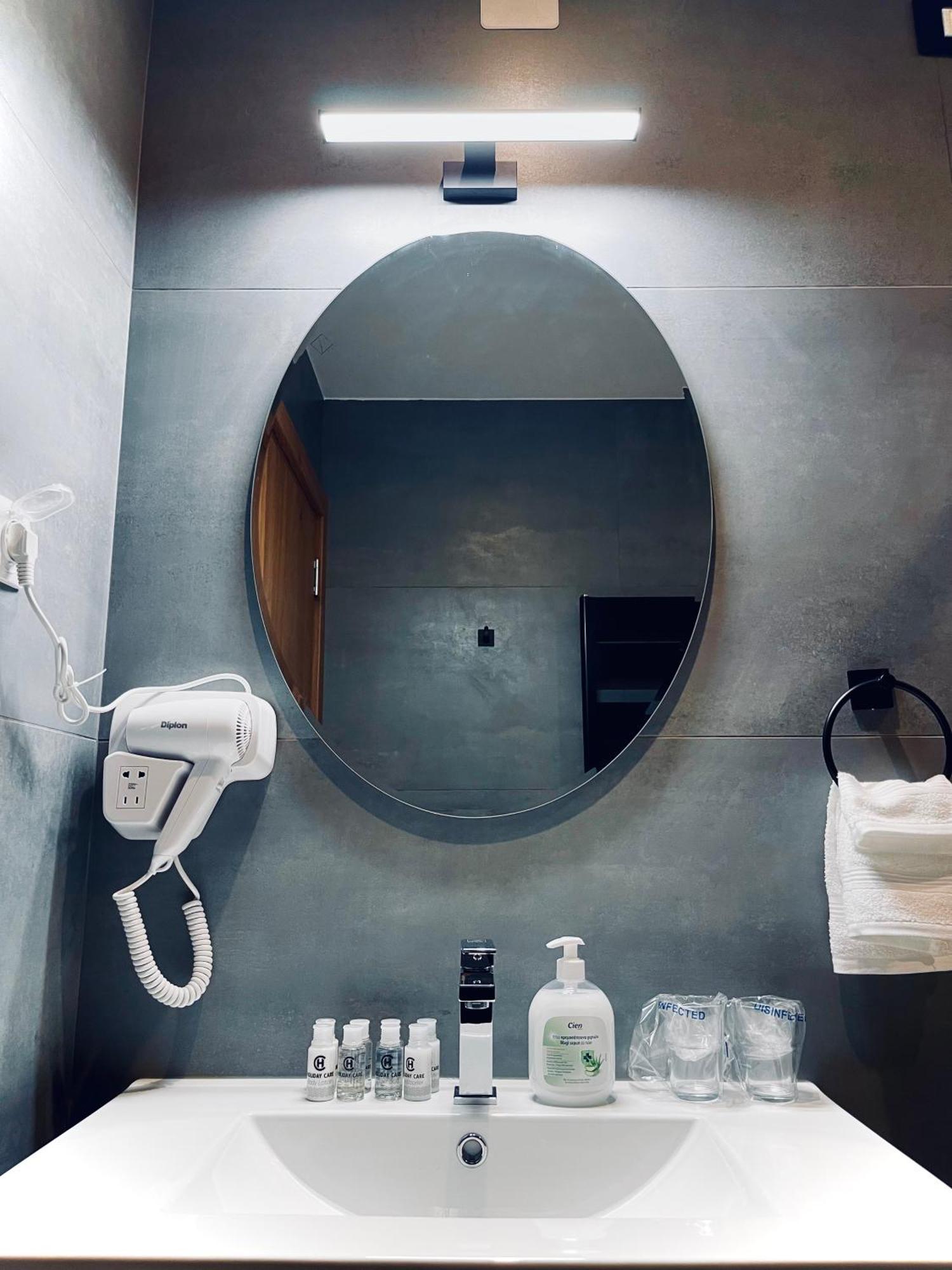 Mozaik Apartments & Spa - Modern 4-Star Apartments With Exclusive Private Spa Wellness In The City Center - Sauna, Jacuzzi, Turkish Bath - Free Parking, Wi-Fi - Rooms & Apartments Ćuprija エクステリア 写真