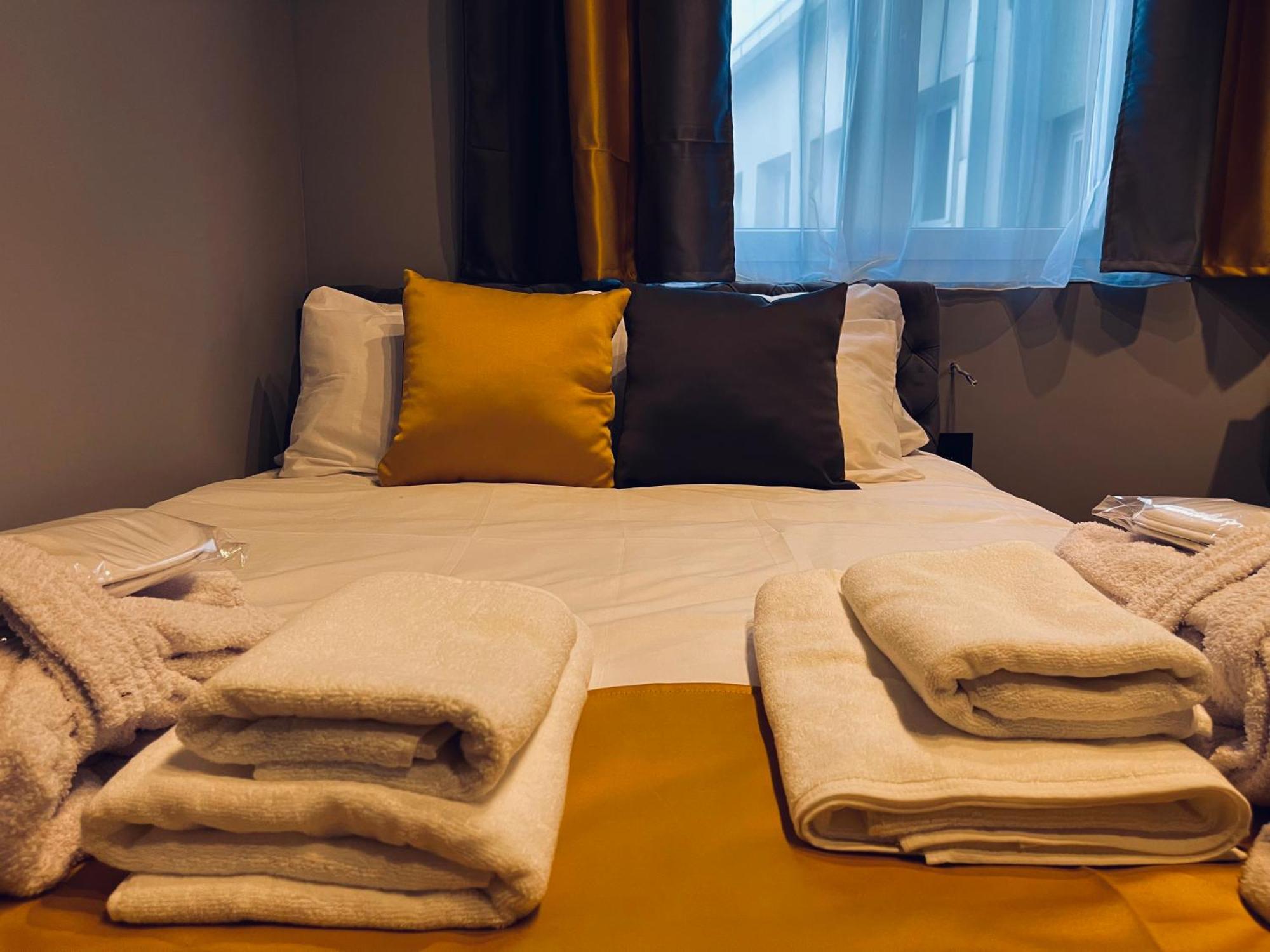 Mozaik Apartments & Spa - Modern 4-Star Apartments With Exclusive Private Spa Wellness In The City Center - Sauna, Jacuzzi, Turkish Bath - Free Parking, Wi-Fi - Rooms & Apartments Ćuprija エクステリア 写真