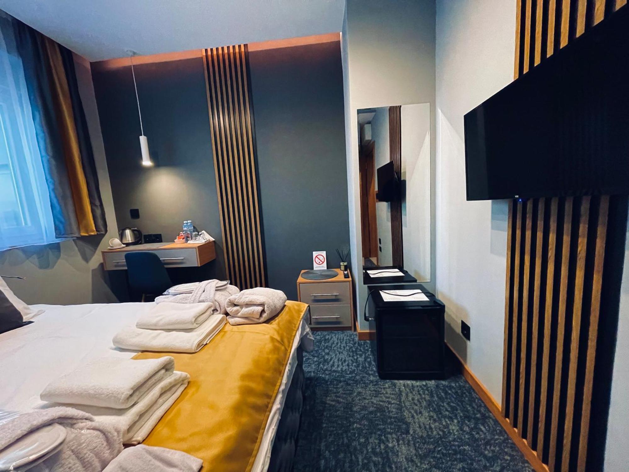 Mozaik Apartments & Spa - Modern 4-Star Apartments With Exclusive Private Spa Wellness In The City Center - Sauna, Jacuzzi, Turkish Bath - Free Parking, Wi-Fi - Rooms & Apartments Ćuprija エクステリア 写真
