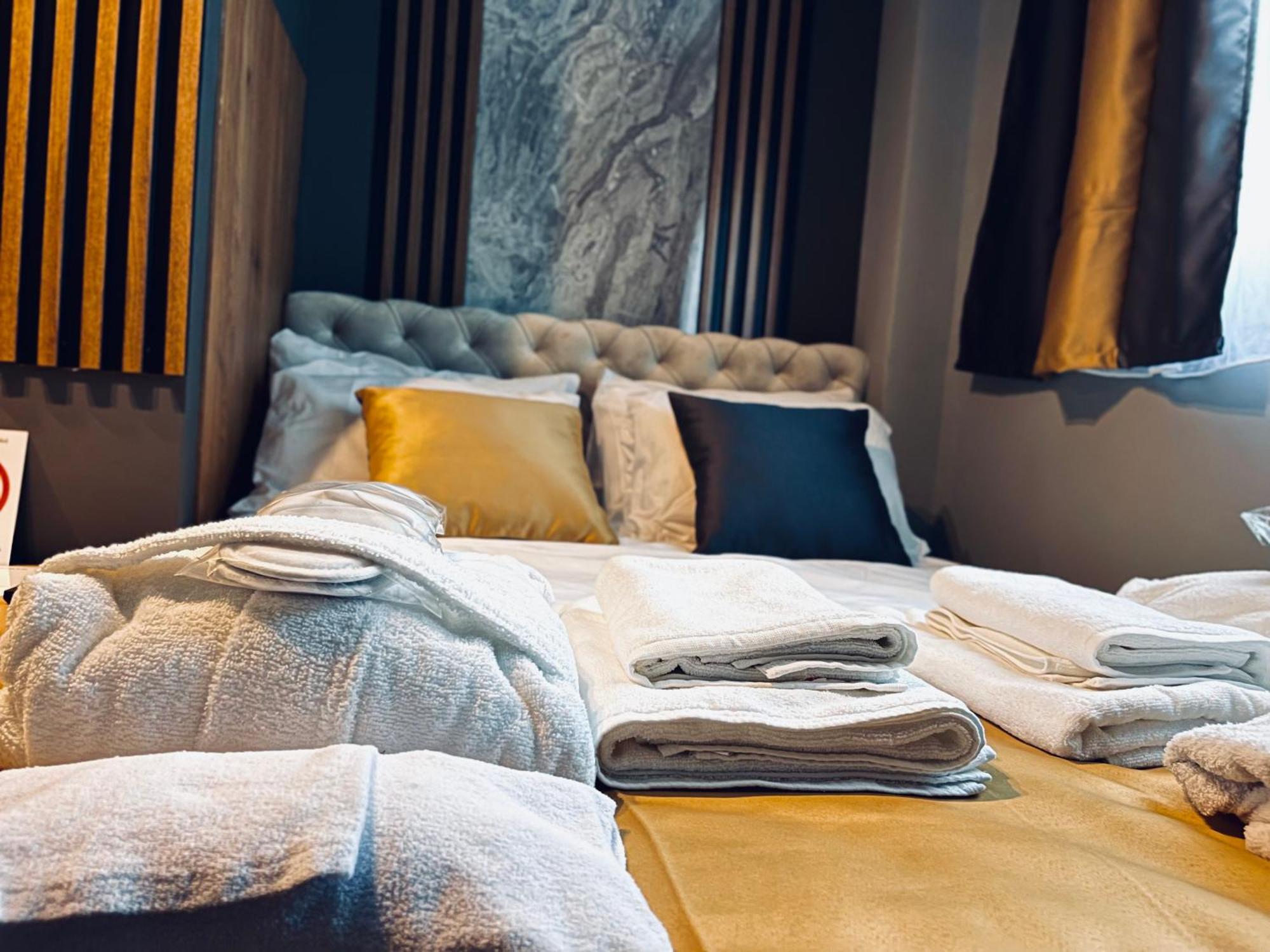 Mozaik Apartments & Spa - Modern 4-Star Apartments With Exclusive Private Spa Wellness In The City Center - Sauna, Jacuzzi, Turkish Bath - Free Parking, Wi-Fi - Rooms & Apartments Ćuprija エクステリア 写真