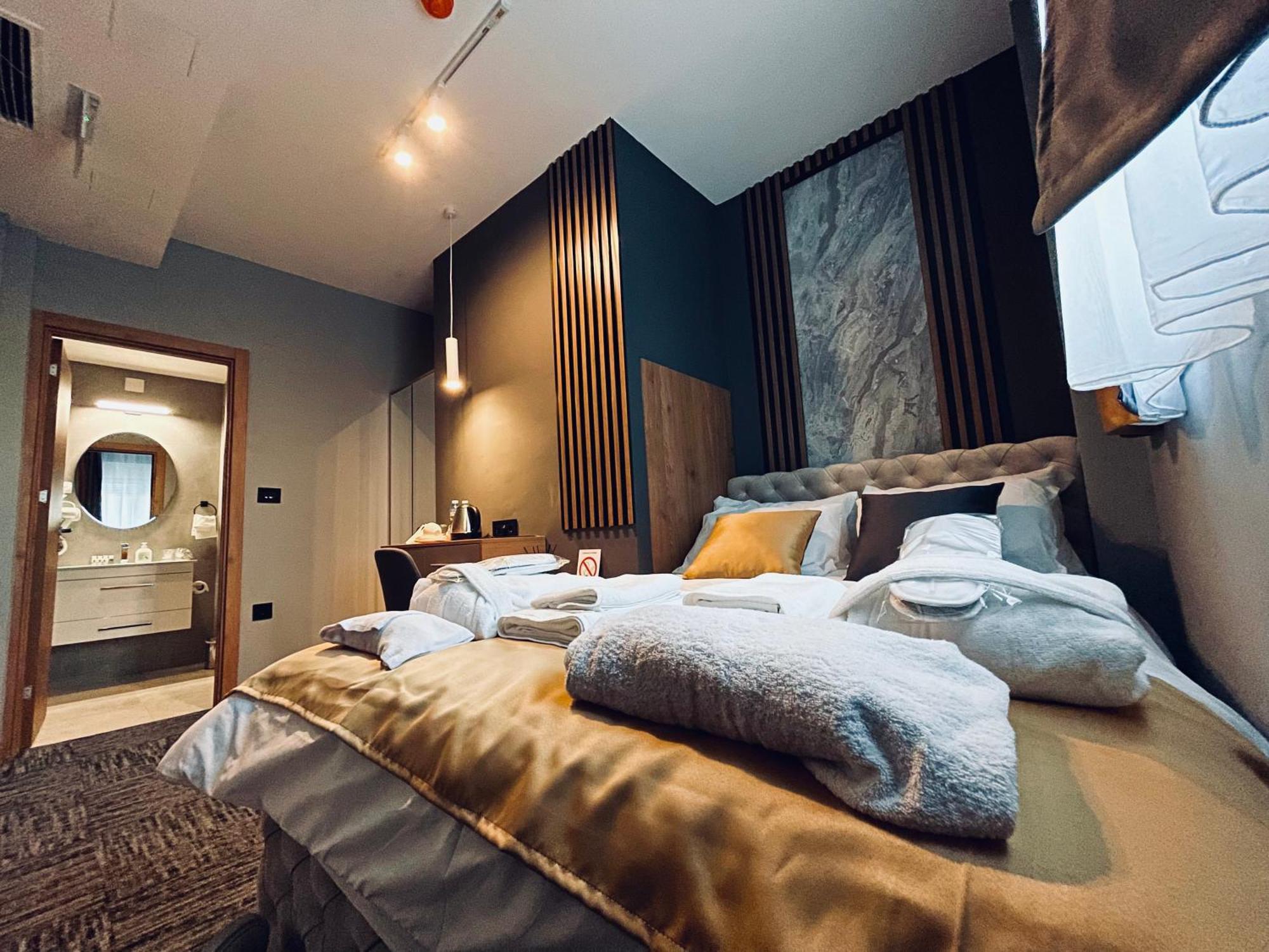 Mozaik Apartments & Spa - Modern 4-Star Apartments With Exclusive Private Spa Wellness In The City Center - Sauna, Jacuzzi, Turkish Bath - Free Parking, Wi-Fi - Rooms & Apartments Ćuprija エクステリア 写真