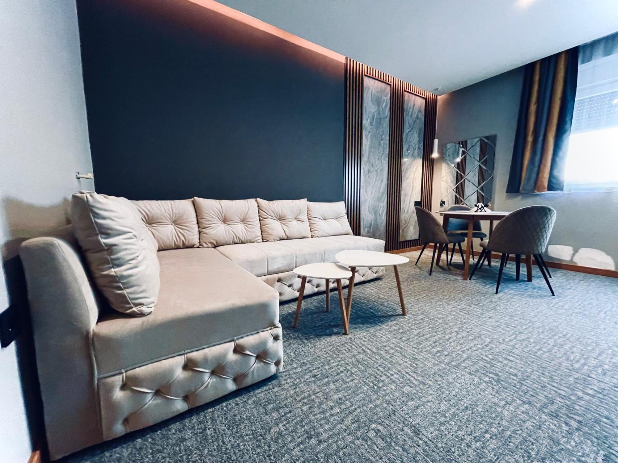 Mozaik Apartments & Spa - Modern 4-Star Apartments With Exclusive Private Spa Wellness In The City Center - Sauna, Jacuzzi, Turkish Bath - Free Parking, Wi-Fi - Rooms & Apartments Ćuprija エクステリア 写真