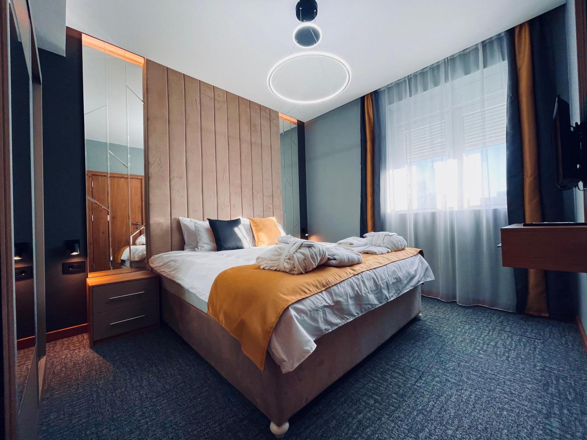 Mozaik Apartments & Spa - Modern 4-Star Apartments With Exclusive Private Spa Wellness In The City Center - Sauna, Jacuzzi, Turkish Bath - Free Parking, Wi-Fi - Rooms & Apartments Ćuprija エクステリア 写真